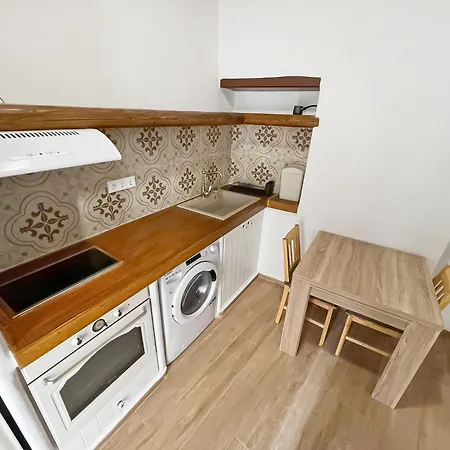 Katharsis - 15th C Venetian Palace - Naxos Old Town I *