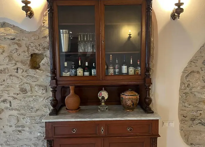 Katharsis - 15th C Venetian Palace - Naxos Old Town I Naxos City