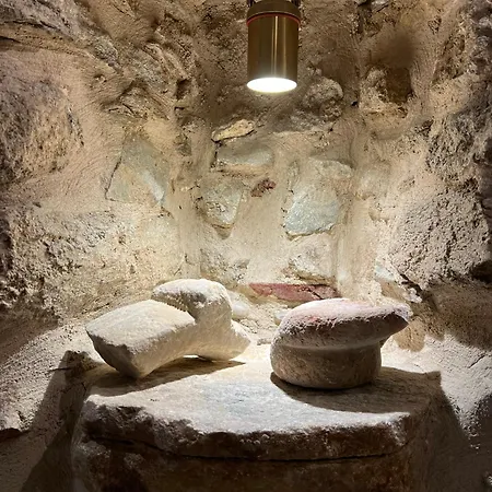 Katharsis - 15th C Venetian Palace - Naxos Old Town I Apartman