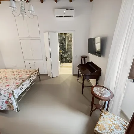 Апартаменты Katharsis Palace 15th Century Art At Naxos Old Town I