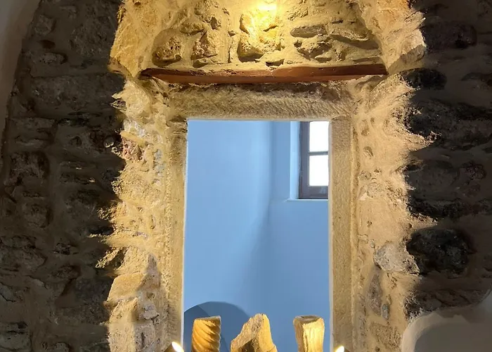 Katharsis - 15th C Venetian Palace - Naxos Old Town I