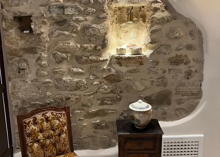 Katharsis - 15th C Venetian Palace - Naxos Old Town I Apartman *