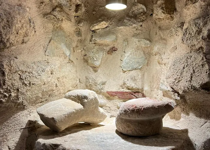 Katharsis - 15th C Venetian Palace - Naxos Old Town I Apartman