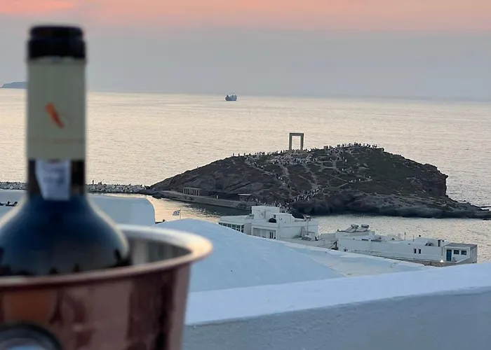 Katharsis - 15th C Venetian Palace - Naxos Old Town I Apartman